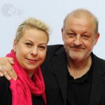 Wie Alt Ist Wilsberg - Leonard Lansink verbrachte einen Großteil seiner Kindheit in Gelsenkirchen-Rotthausen bei seinen Großeltern. Sein