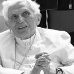 Papst Benedikt tot
